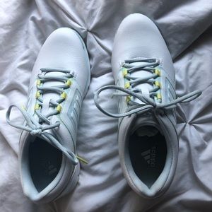 NWOT women’s golf shoes